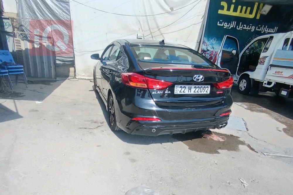 هیوندای ئەلەنترا